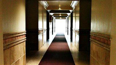 راهرو هتل پیروزی اصفهان راهرو هتل پیروزی اصفهان